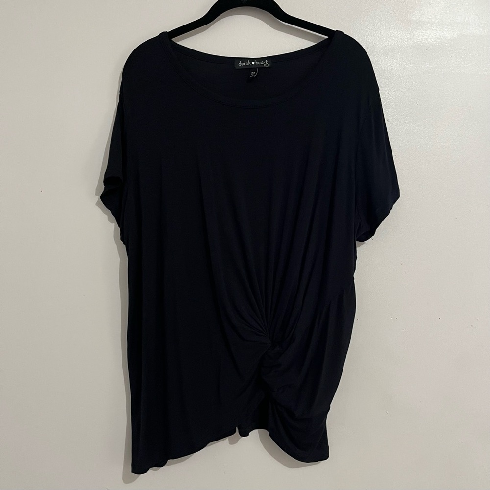 Derek Heart Black Short Sleeve Top twist knot 2X